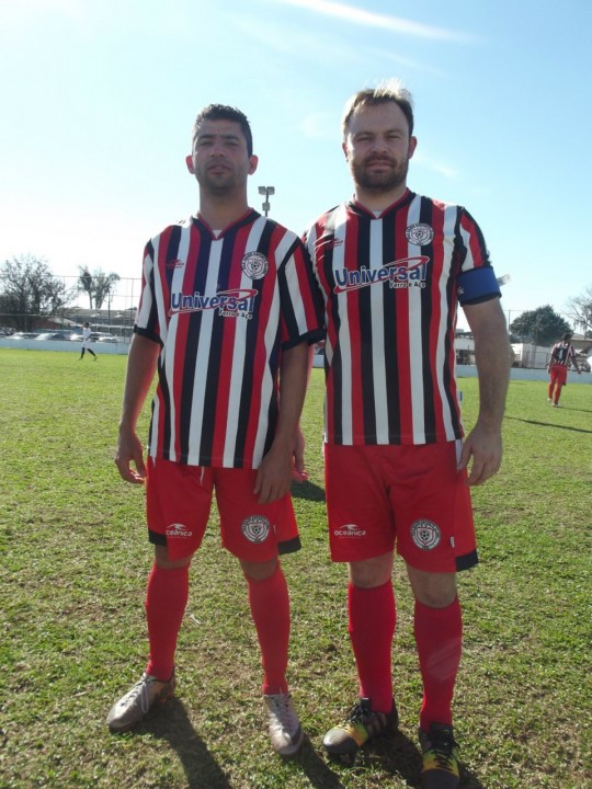 Valdick e Italiano defendem o Vila Hauer há mais de 10 anos. Foto: João Bueno