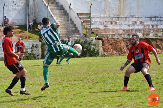 Bangu e Palmeirinha empataram e está tudo aberto pro duelo de volta. Foto: Do Rico ao Pobre