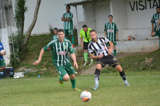 Lance da grande final, que terminou empatada em 0x0, mas com grandes emoções. Foto: Do Rico ao Pobre