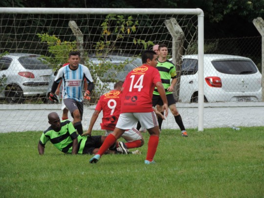 Clube dos XVI fez 4x2 em cima do Vila Estrela. Foto: Valquir Aureliano