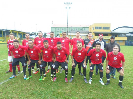 Clube dos XVI tem tranquila vantagem sobre o Grêmio Caiuá. Foto: Marcelo Andrade