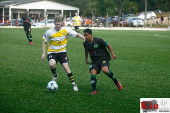 Lance da vitória do Master Urca sobre o Sport Hauer no Amador Esportivo. Foto: Valquir Aureliano