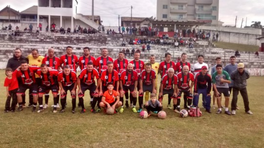 Bola de Ouro goleou no primeiro jogo da final da Liga de Colombo. Foto: Danyelle Gonçalves
