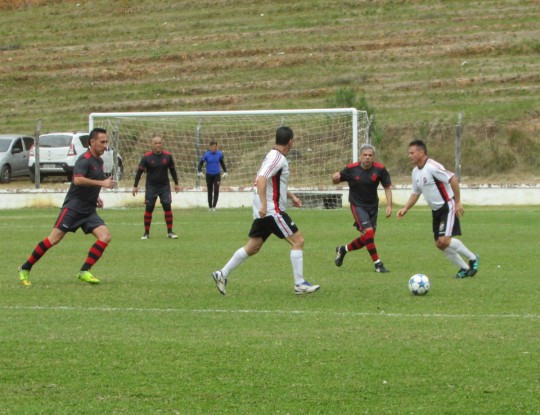 Lance da vitória do Flamengo sobre o Combate Barreirinha. Foto: Thiago Lucca