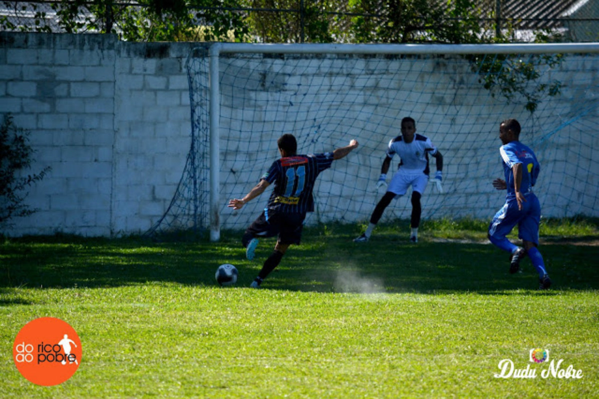 Santíssima Trindade perdeu o jogo pro Fortaleza, mas ficou com o título da Série B. Foto: Dudu Nobre/Do Rico ao Pobre