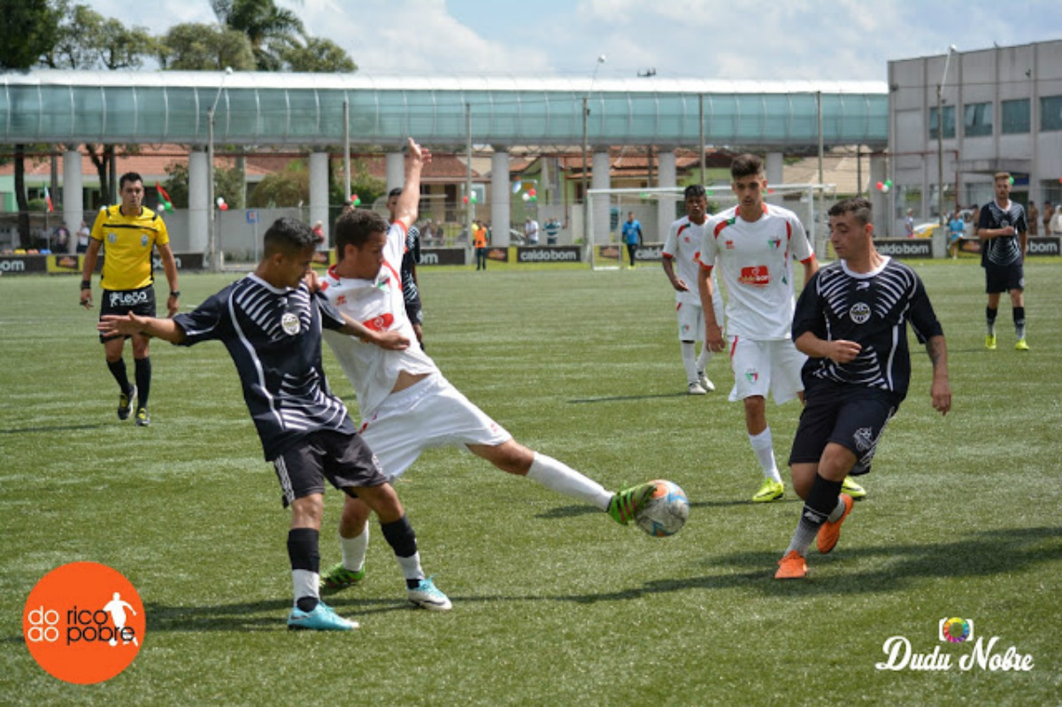 Lance da vitória do Trieste sobre o Vila Sandra na grande final. Foto: Dudu Nobre/Do Rico ao Pobre