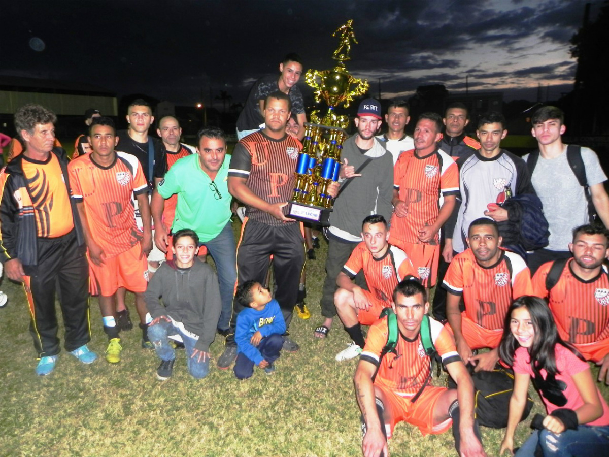 Upa Parolin lutou bravamente, mas ficou com o vice-campeonato. Foto: Marcelo Kloss