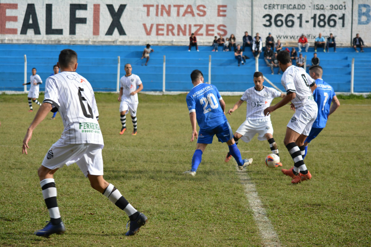 Lance da vitória do Vila Sandra por 3x1 sobre o Urano. Foto: Giuliano Carvalo/Agência Drap/Site do Rico ao Pobre