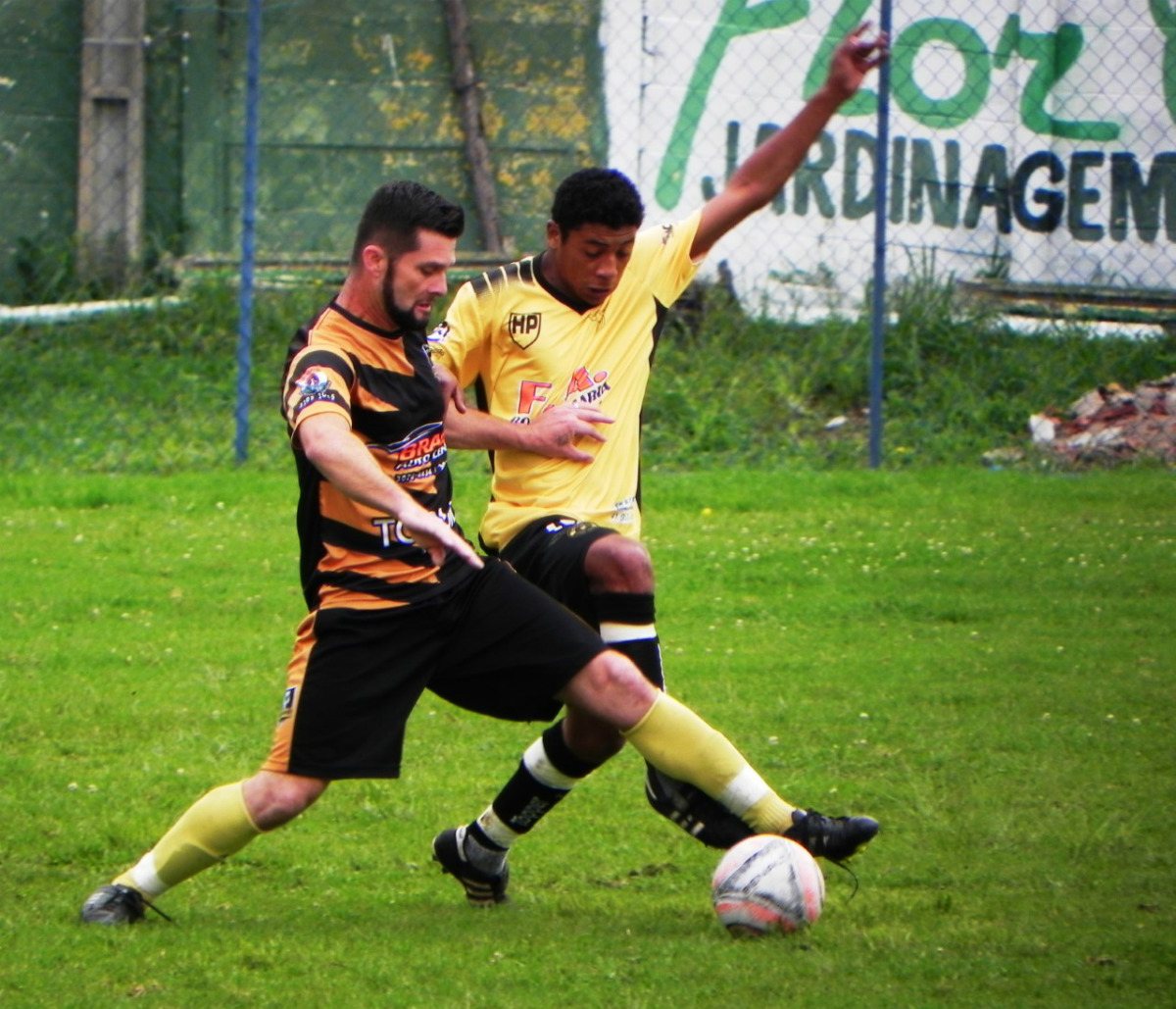 Na Série Prata, Esquadrão da Bola avançou para a final nos pênaltis. Foto: Marcelo Kloss