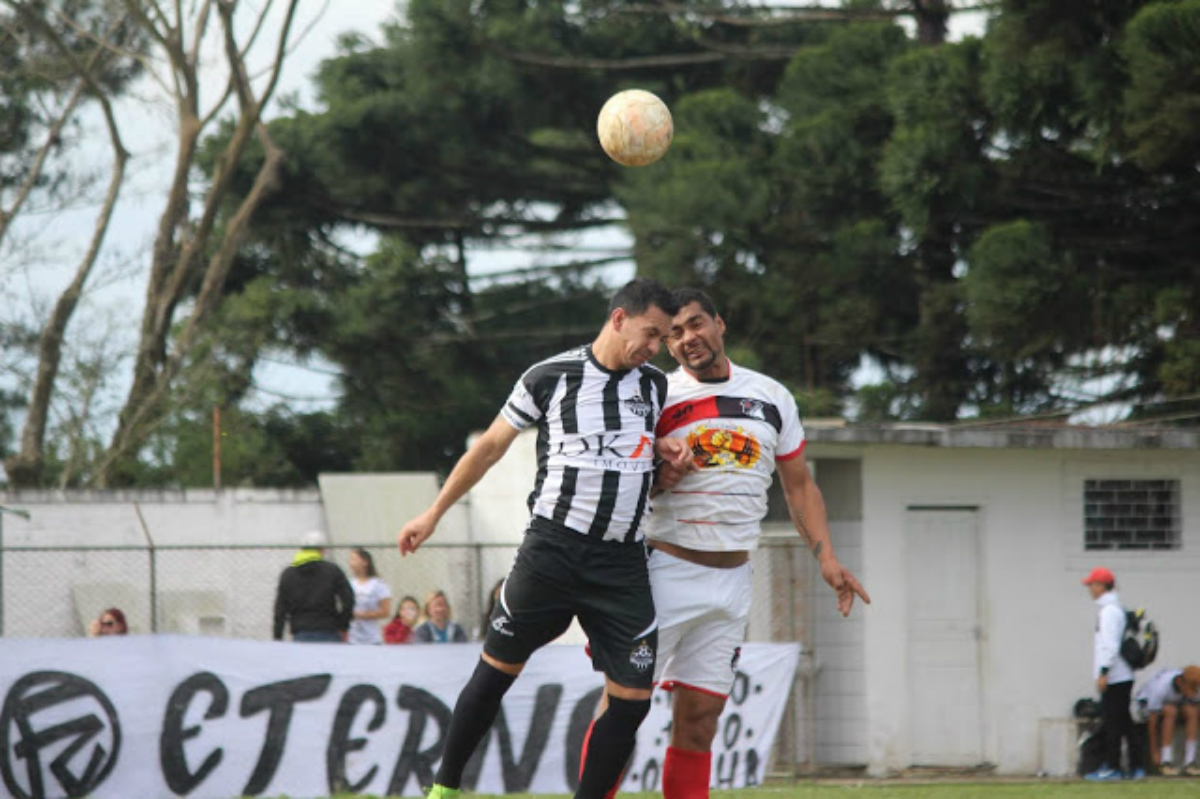 Vila Sandra fez 4x1 no Bairro Alto pela Série B. Foto: Do Rico ao Pobre