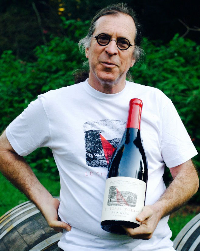 Cansado de elaborar vinhos de esforço, o enólogo Randall Grahm decidiu pela filosofia europeia, ou seja, elaborar vinho de terroir, o que é muito incomum nos Estados Unidos. Foto: Divulgação