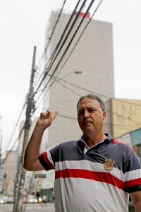 Ronaldo reclama que os ajustes são feitos aos sábados no horário comercial.