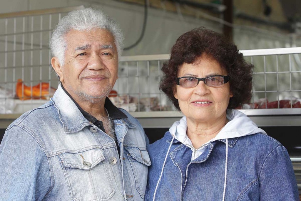 "“Para nós não vai mudar nada. Nem sabemos se foi tudo isto mesmo", disse Ester acompanhada com o seu marido. Foto: Giuliano Gomes