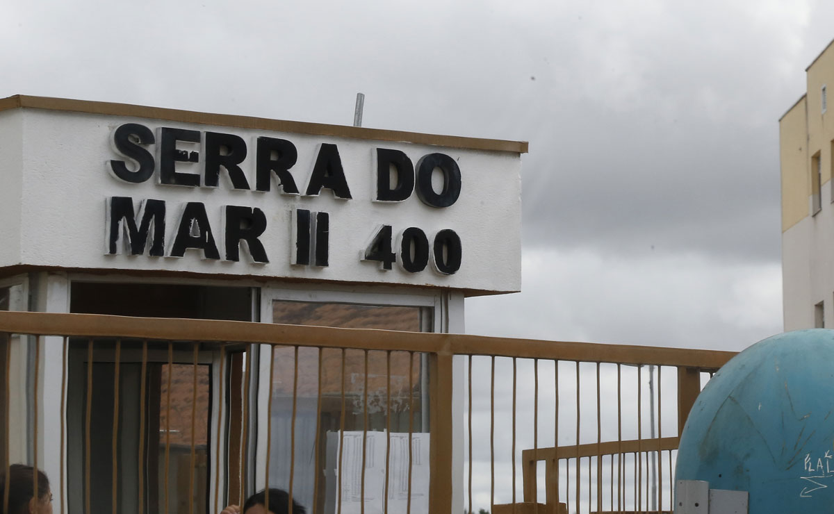 Segundo moradores, traficante que comanda a região está preso. Foto: Pedro Serápio.