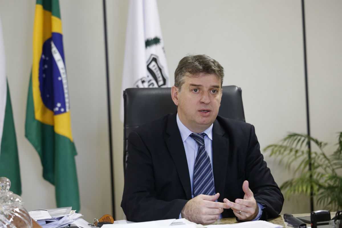 Delegado-geral admite defasagem da frota e promete comprar 200 novas viaturas. Foto: Átila Alberti