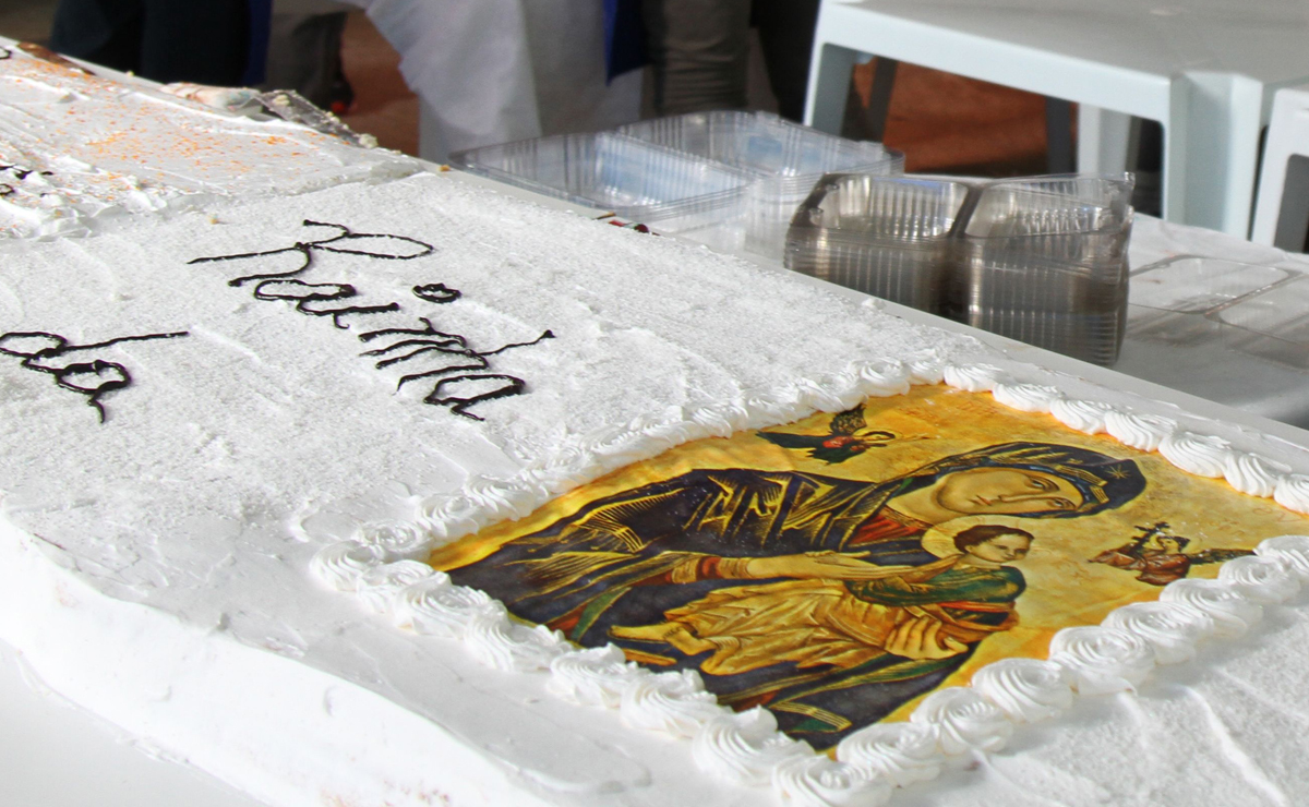 Bolo confeccionado para a comemoração tem 700 quilos. Foto: Gerson Klaina