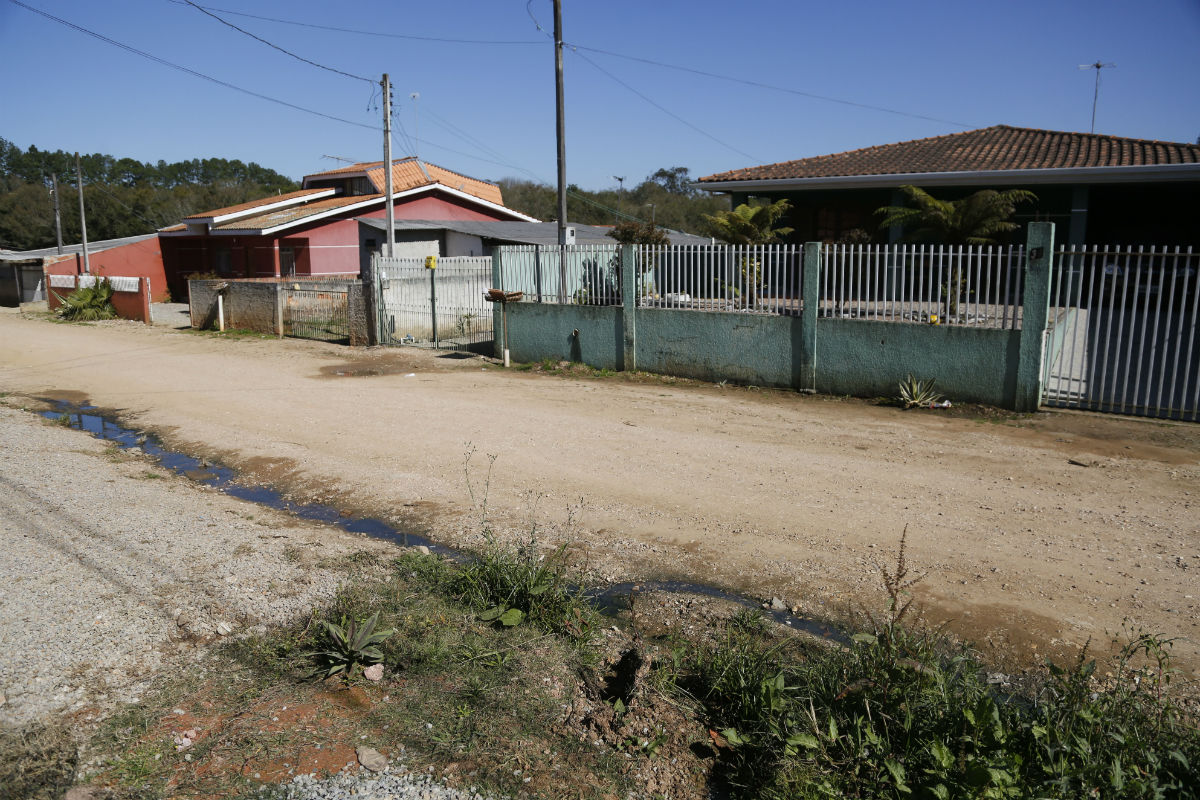 Sanepar planeja construir rede de esgoto até 2019. Foto: Felipe Rosa