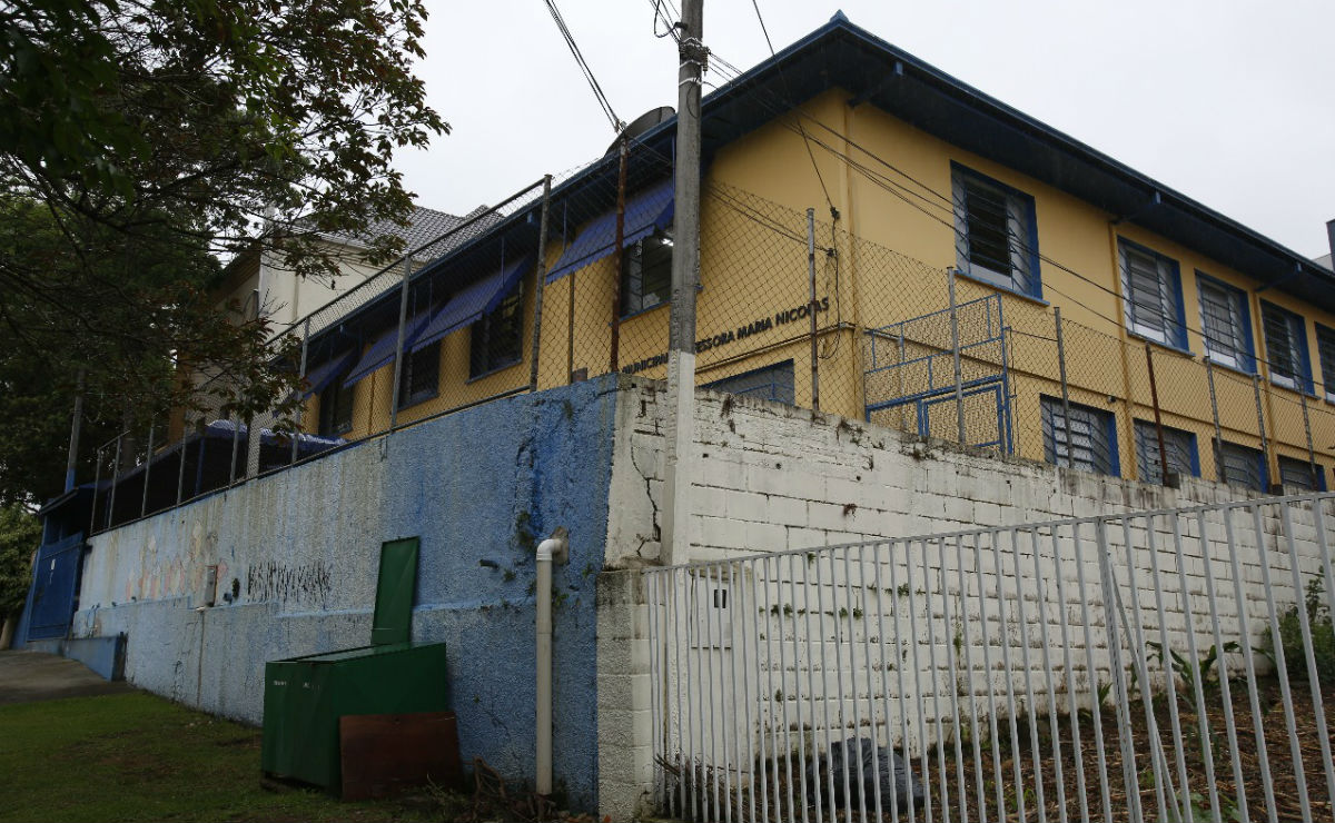 Segundo a Arquidiocese de Curitiba, não há intenção de romper o contrato de aluguel do imóvel da Escola Municipal Maria Nicolas com a Prefeitura. Foto: Átila Alberti