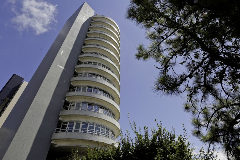 Predio Que Gira Curitiba Conheca O Suite Vollard Tribuna Pr Parana Online