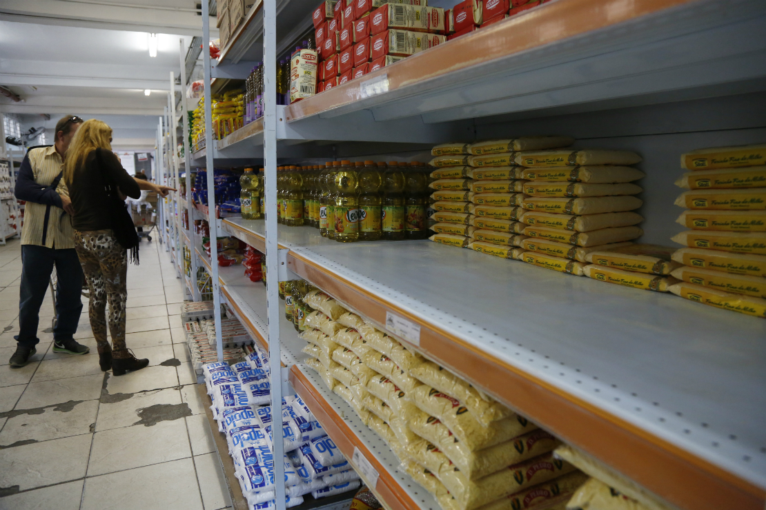 Por causa da paralisação, alguns mercados de Curitiba já estavam com produtos em falta na quarta-feira. Foto: Tribuna do Paraná