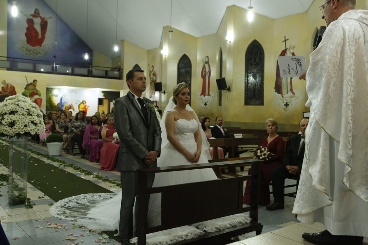 Casamento foi organizado pelos companheiros de projeto, sem que Joseane soubesse. Foto: Lineu Filho/Tribuna do Paraná
