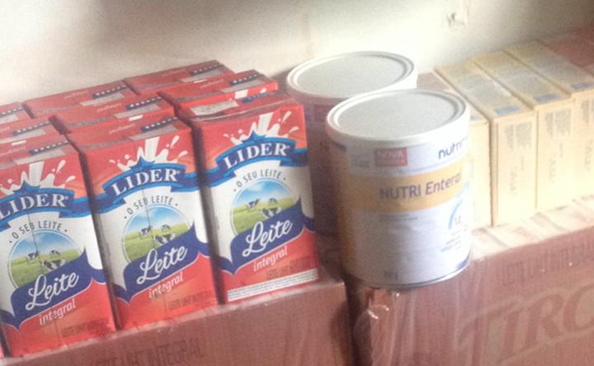 Dona Glória já conseguiu doações de muitas caixas de leite, mas continua precisando de ajuda. Foto: Arquivo pessoal