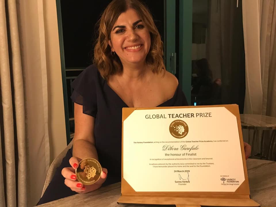 Professora da rede municipal paulista, Débora Garofalo ­ foi finalista da premiação internacional “Teacher Prize”, considerada o Prêmio Nobel da educação. Foto: Arquivo Pessoal