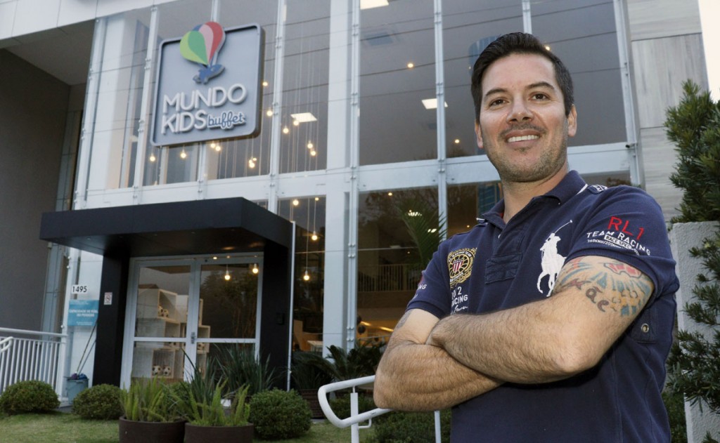 Paulo Pinheiro se surpreendeu com a repercussão do anúncio de emprego e recebeu vários e-mails. Foto: Átila Alberti/Tribuna do Paraná.