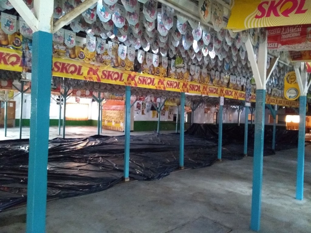 Local ficou bastante comprometido após as chuvas, que destruíram o telhado. Foto: Gerson Klaina/Tribuna do Paraná