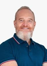DR. ANDRÉ