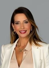 ISABELA MOURA