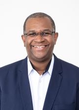 LAZARO BARROS