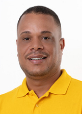 ALONGADO DE MARCIO MORENO