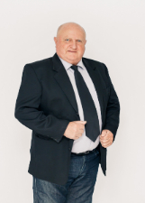 LAURI KAEFER CAÇAMBA