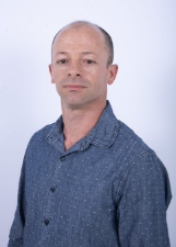 PROFESSOR CARLOS SCHLINDWEIN