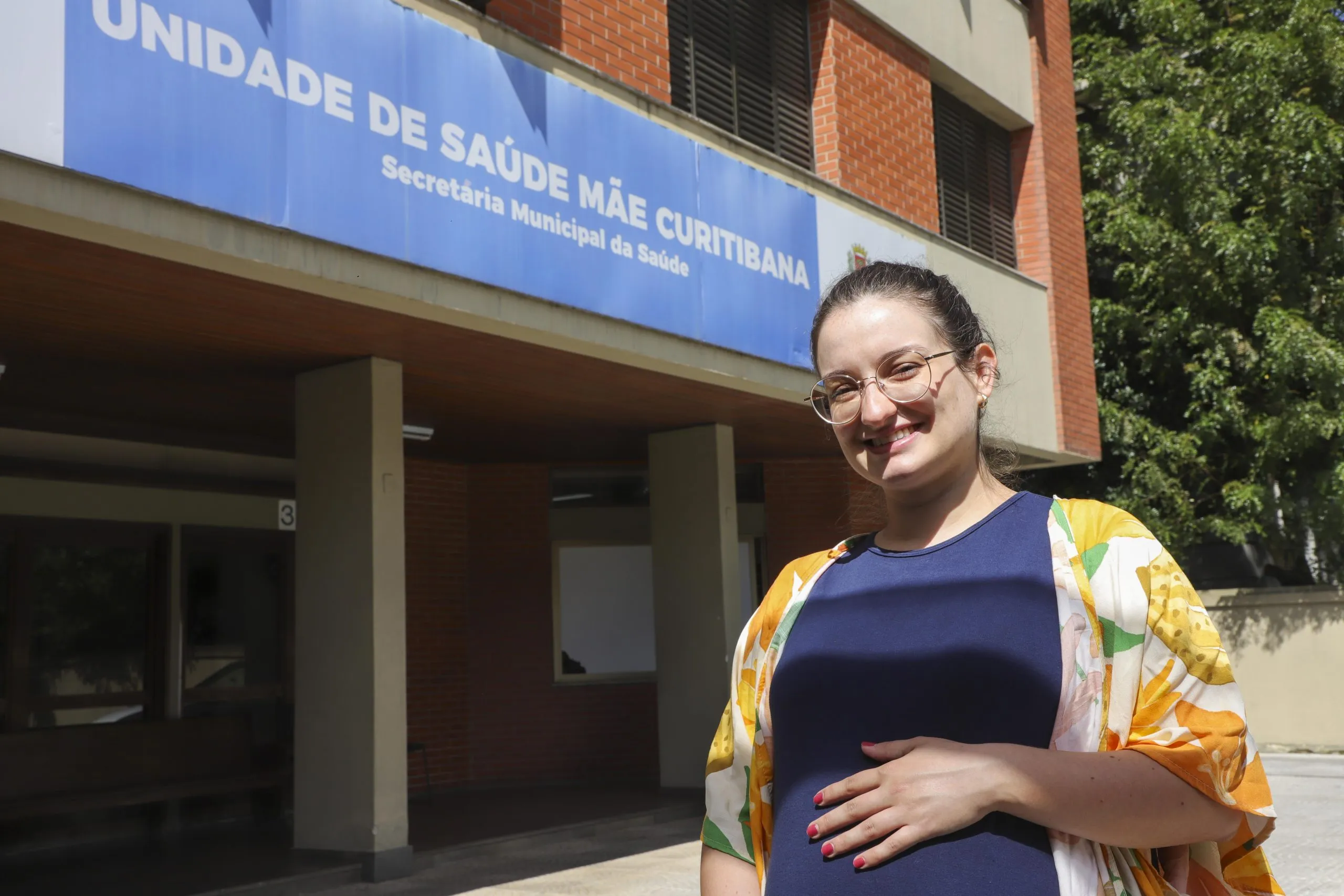 Curitiba inicia vacinação contra vírus sincicial respiratório para gestantes