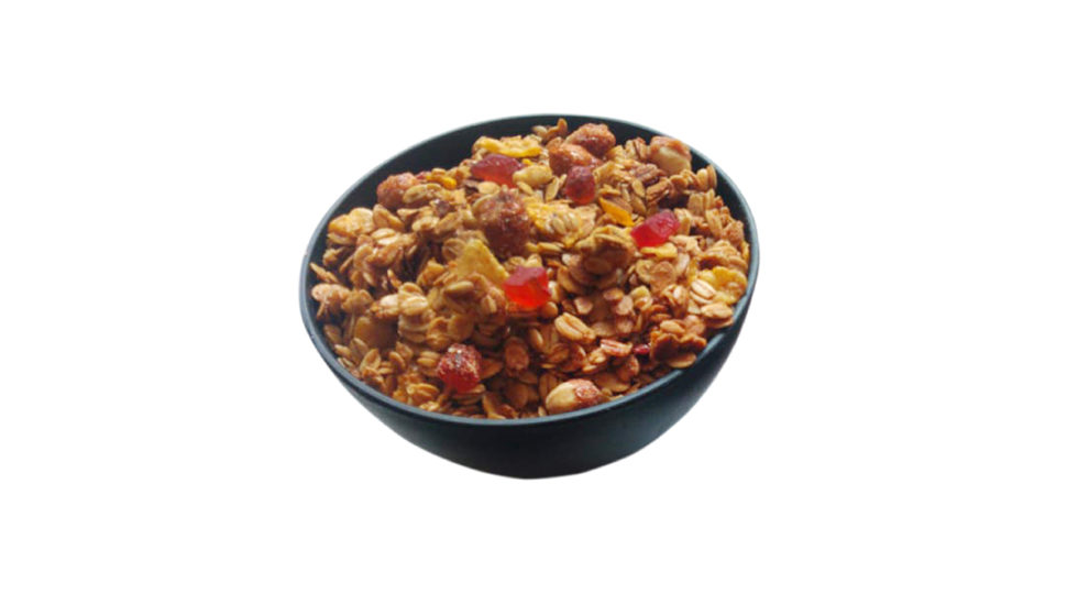 A Granola Super Completa da Cereal do Vale, marca da fábrica Bispo Alimentos, é feita com ingredientes saudáveis e de ótima procedência.