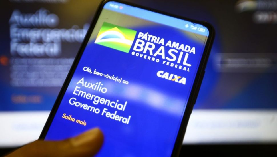 Auxílio emergencial reduz para R$ 300 e segue até dezembro | Economia |  Tribuna PR - Paraná Online