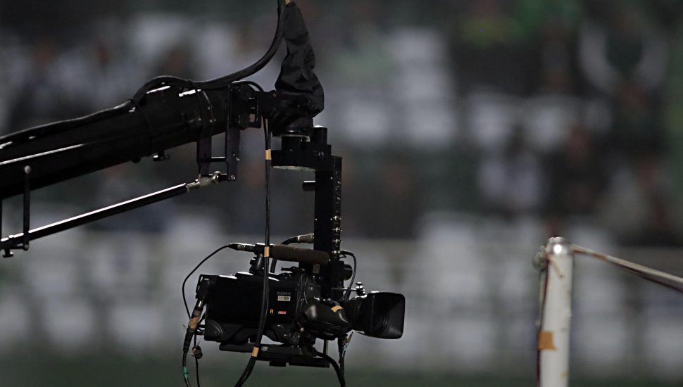 Por que TVs estão pedindo jogos do Brasileiro após às 20h ...