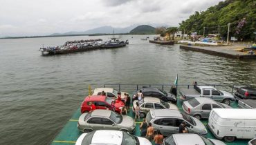 Travessia de ferry boat em Guaratuba será administrada por nova empresa
