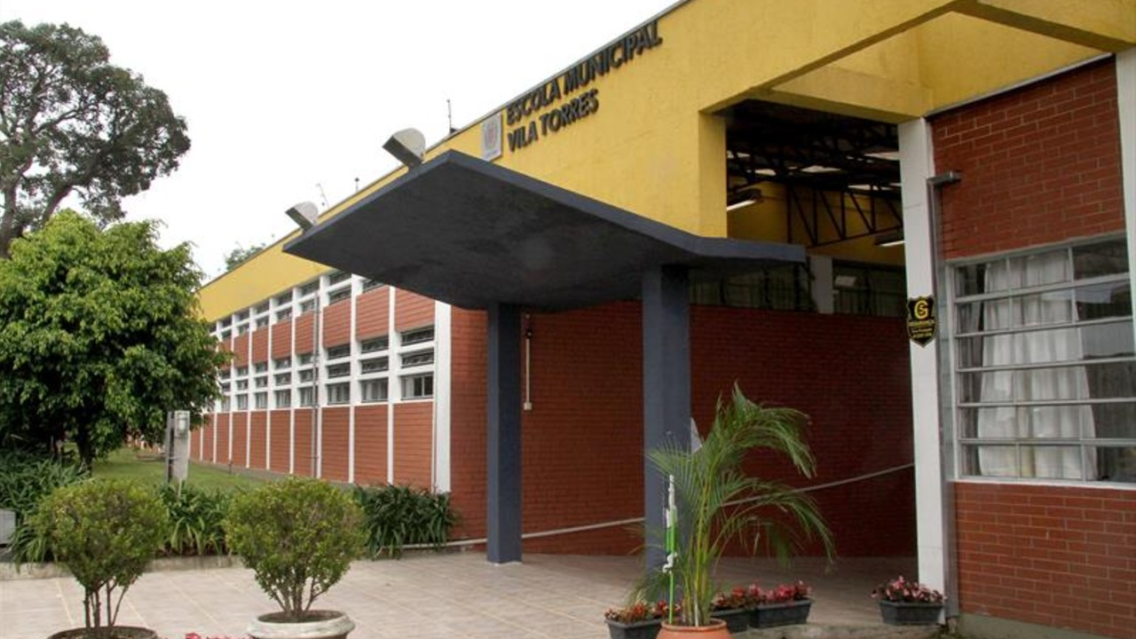 escola municipal vila torres