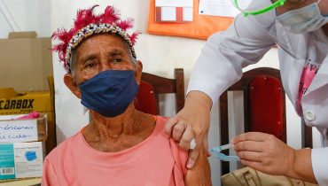 indios-vacinados-coronavirus-parana