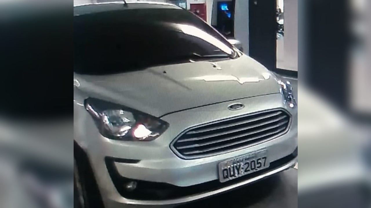 carro-roubo-joaelheria-patio-batel