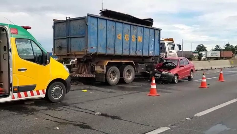 Acidente no Contorno Leste