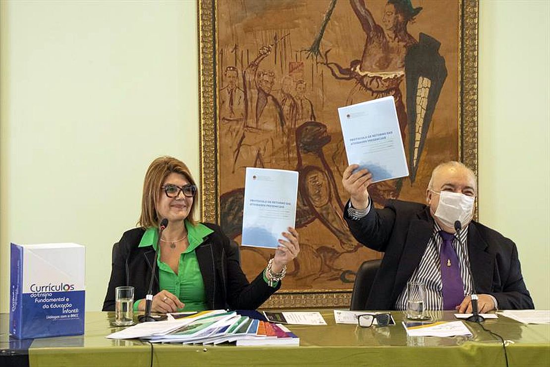 Protocolo sanitário para volta às aulas em Curitiba