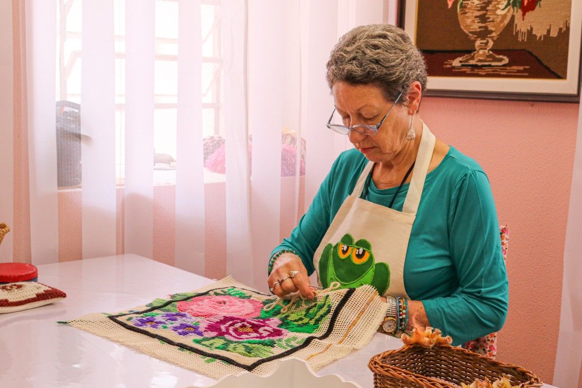 Pandemia muda vida e rotina em asilos de Curitiba