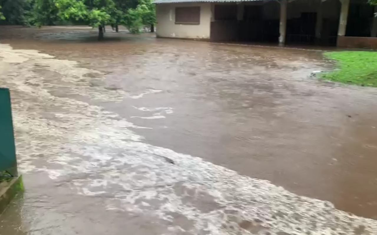 Alagamento em Morretes