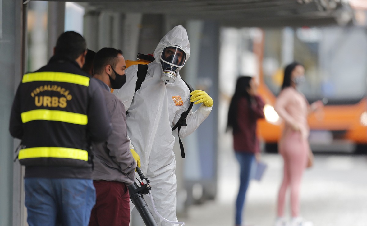 pandemia em curitiba