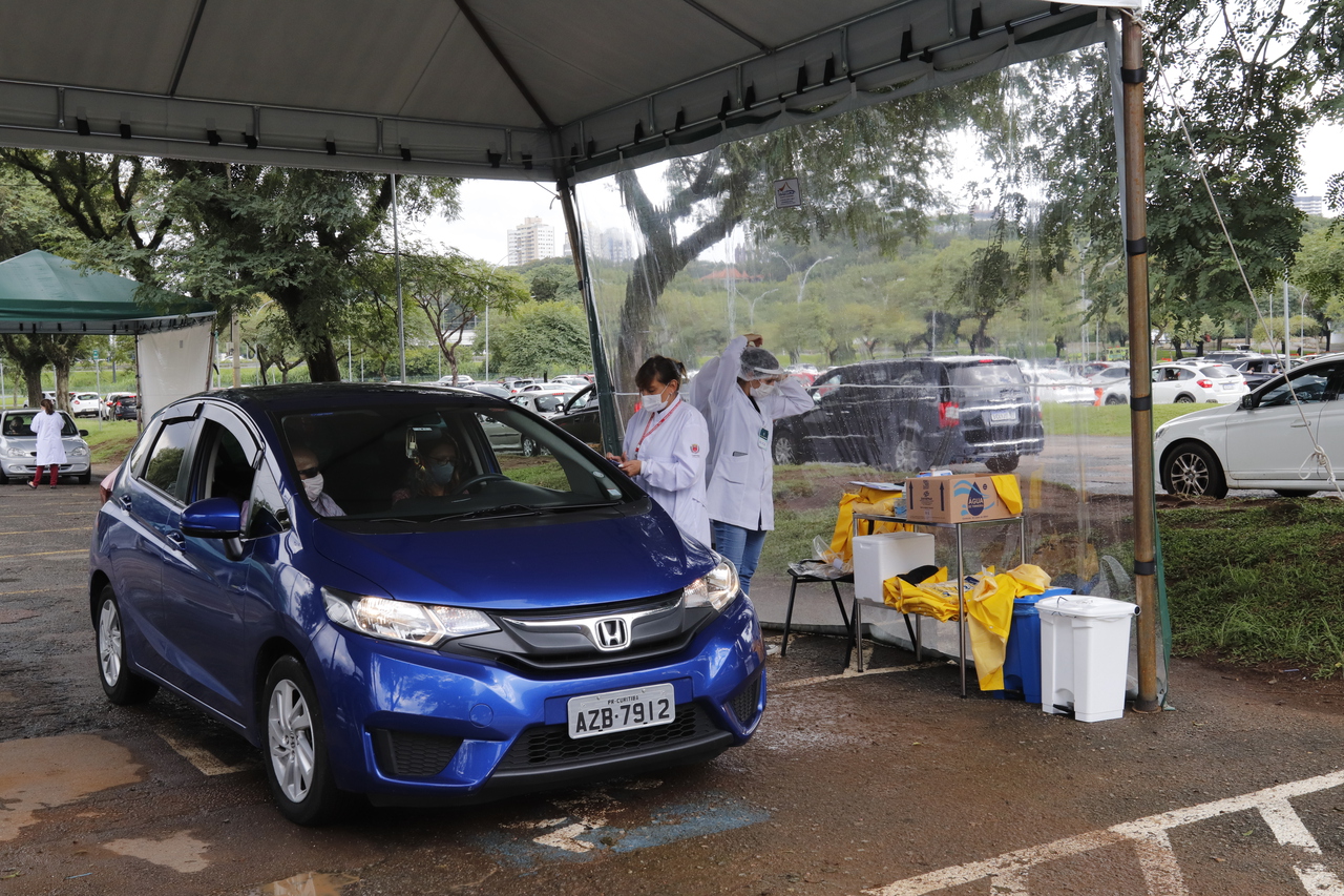 Vacinação contra covid-19 em Curitiba