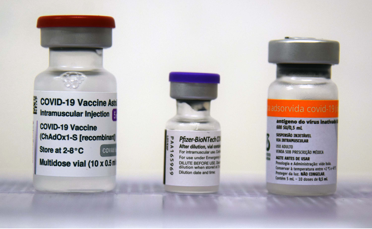 CoronaVac, AstraZeneca e Pfizer